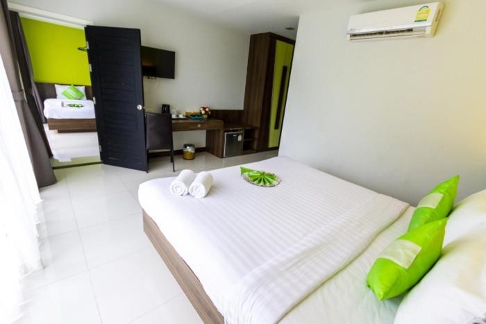 Dipantai Boutique Beach Resort Patong 외부 사진