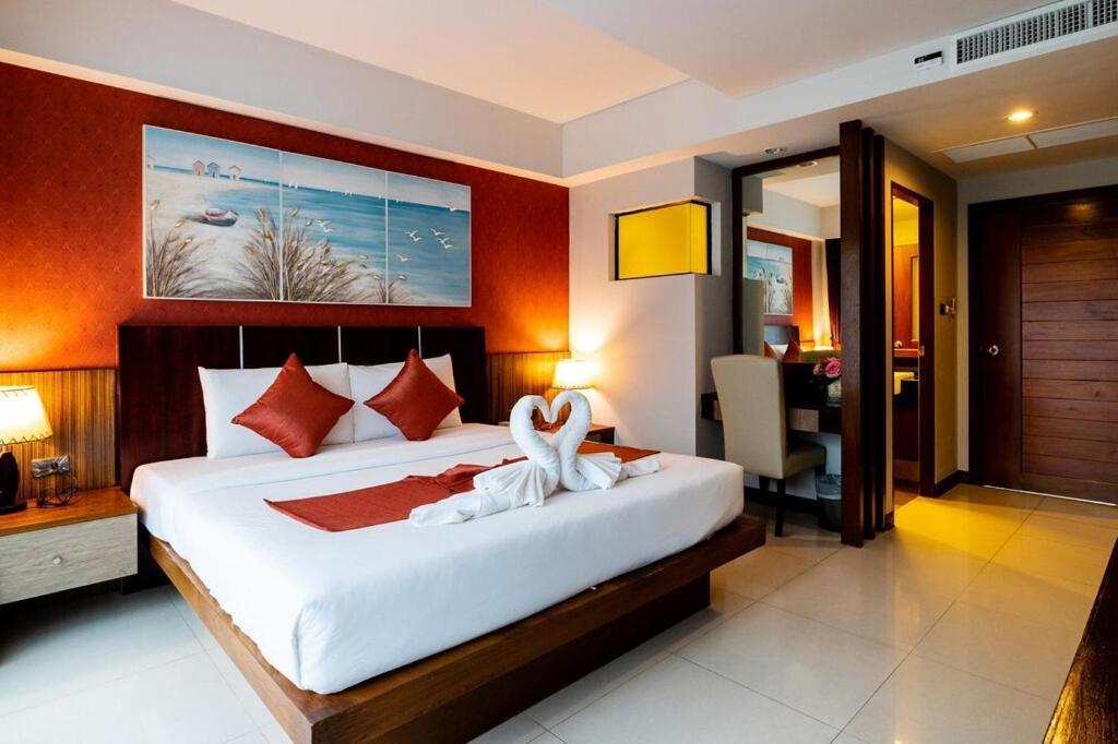 Dipantai Boutique Beach Resort Patong 외부 사진